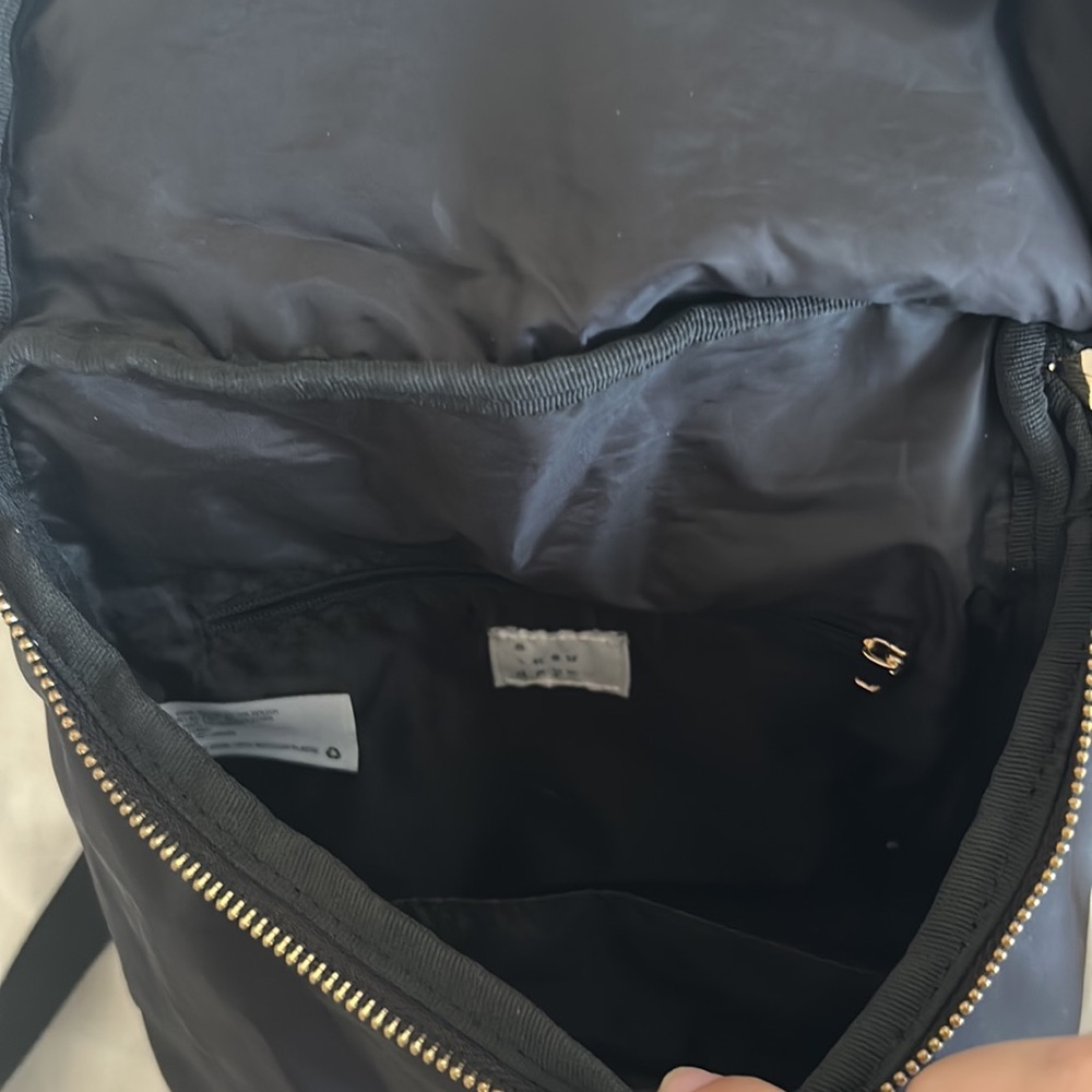 Small black backpack - Picture 3 of 4